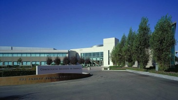 美国宝石学院创立于1931年