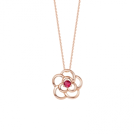 花朵红宝石吊坠