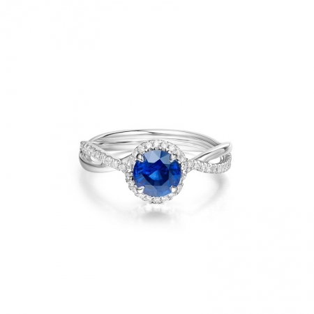 圆形蓝宝石钻石戒指